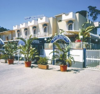 Imagen general del Hotel Porto Azzurro, GIARDINI NAXOS. Foto 1