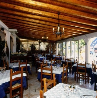 Imagen del bar/restaurante del Hotel Porto Azzurro, GIARDINI NAXOS. Foto 3