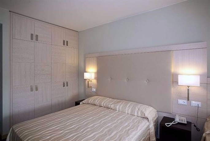 Imagen de la habitación del Hotel Porto Azzurro, Sirmione. Foto 6