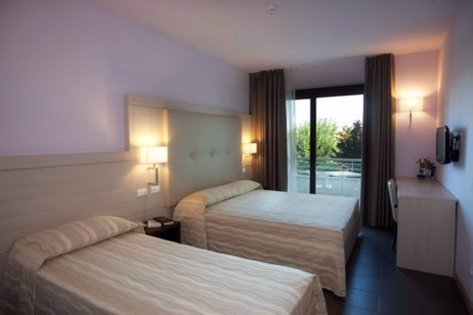 Imagen de la habitación del Hotel Porto Azzurro, Sirmione. Foto 7