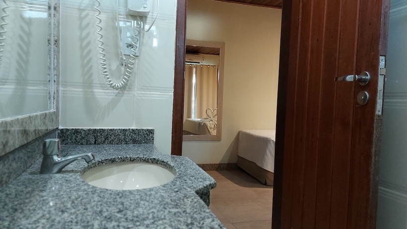 Imagen de la habitación del Hotel Porto Bali. Foto 15
