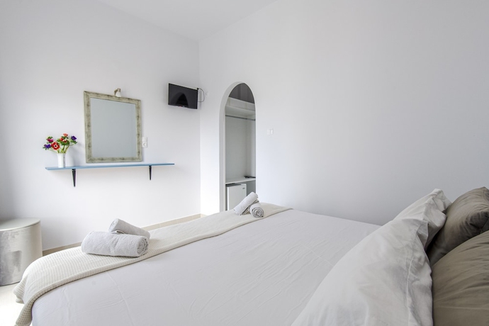 Imagen de la habitación del Hotel Porto Bello, Paros Ciudad. Foto 7