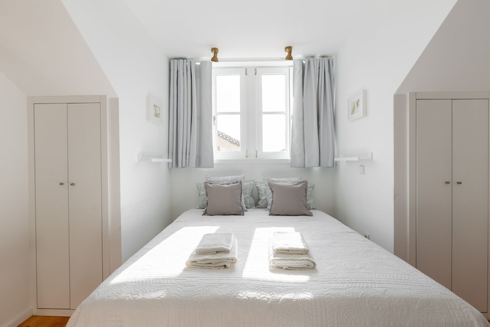 Imagen de la habitación del Hotel Porto Belomonte Studios. Foto 14