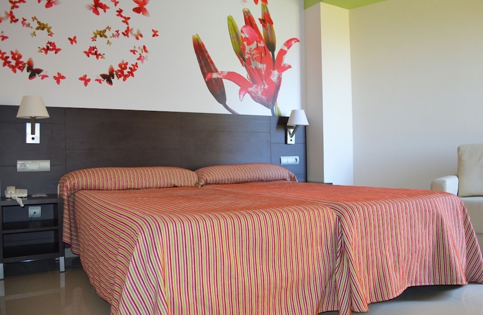 Imagen de la habitación del Hotel Porto Calpe. Foto 3