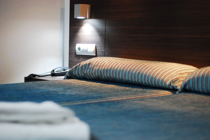 Imagen de la habitación del Hotel Porto Calpe. Foto 8