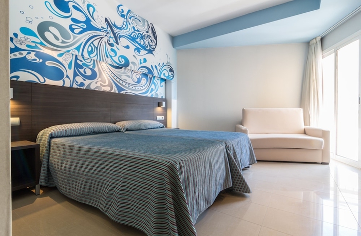 Imagen de la habitación del Hotel Porto Calpe. Foto 9