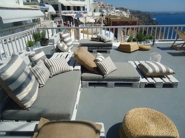 Imagen de los exteriores del Hotel Porto Carra. Foto 11