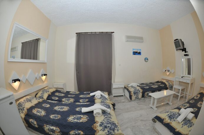 Imagen de la habitación del Hotel Porto Castello. Foto 15