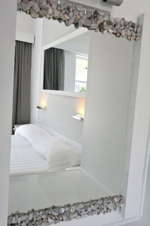 Imagen general del Hotel Porto Castello. Foto 9