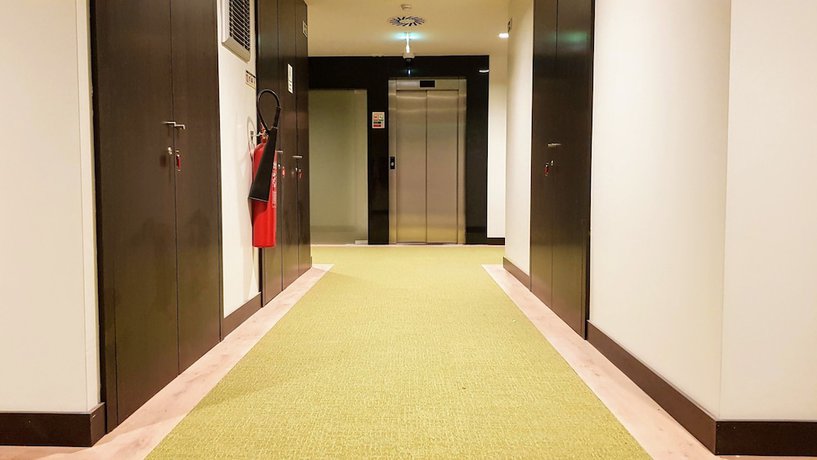 Imagen de la habitación del Hotel Porto City. Foto 12