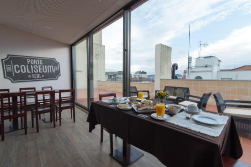 Imagen de la habitación del Hotel Porto Coliseum. Foto 6