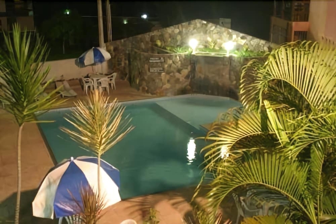 Imagen de la piscina del Hotel Porto Das Âncoras. Foto 18