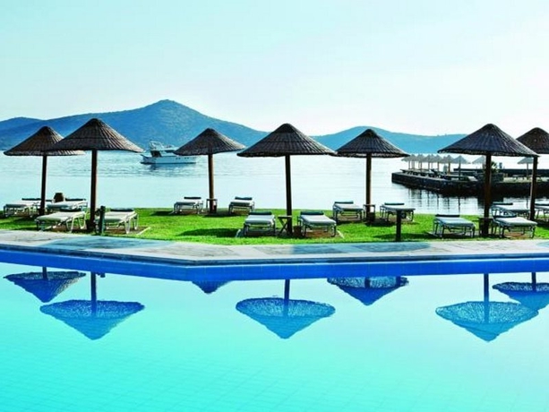 Imagen general del Hotel Porto Elounda Golf and Spa Resort. Foto 6