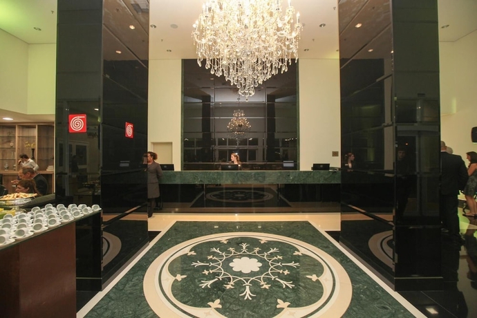 Imagen de los interiores del Hotel Porto Feliz Executive. Foto 15