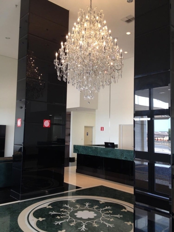 Imagen de los interiores del Hotel Porto Feliz Executive. Foto 18
