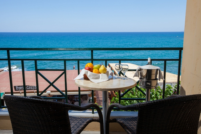 Imagen de la habitación del Hotel Porto Greco Village Beach. Foto 13