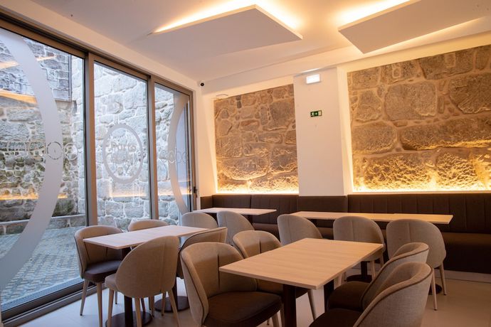 Imagen de los interiores del Hotel Porto Interface Trindade By Kavia. Foto 20