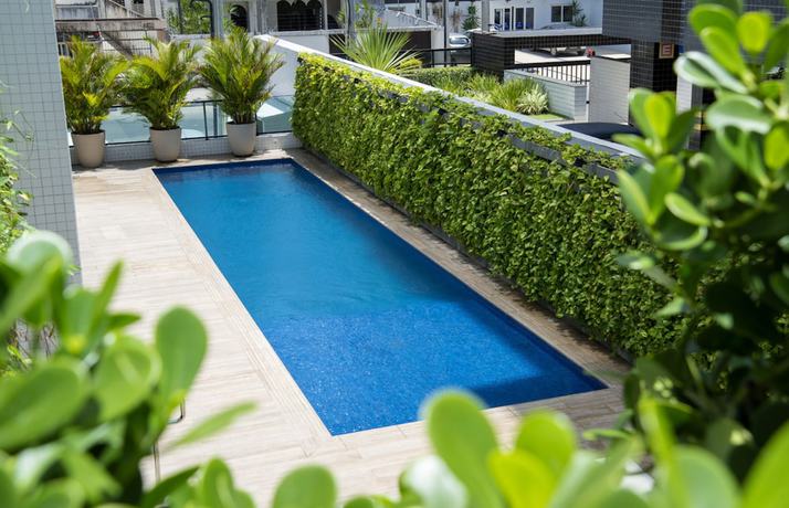 Imagen de la piscina del Hotel Porto Kaet&eacute;. Foto 19