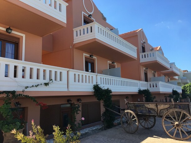 Imagen general del Hotel Porto Kalyves Seaside Apartments. Foto 3