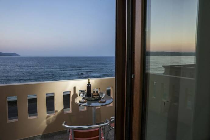 Imagen de la habitación del Hotel Porto Kalyves Seaside Apartments. Foto 15