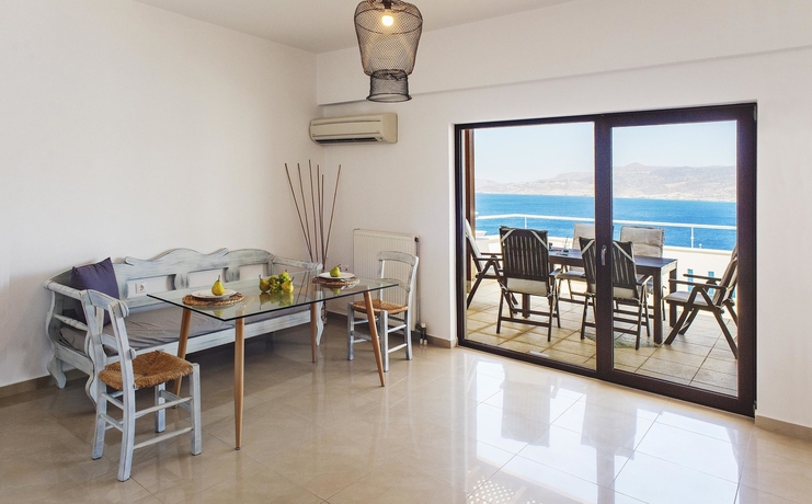 Imagen de la habitación del Hotel Porto Kaza. Foto 16