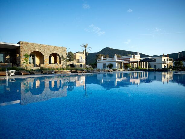 Imagen general del Hotel Porto Kea Suites. Foto 5