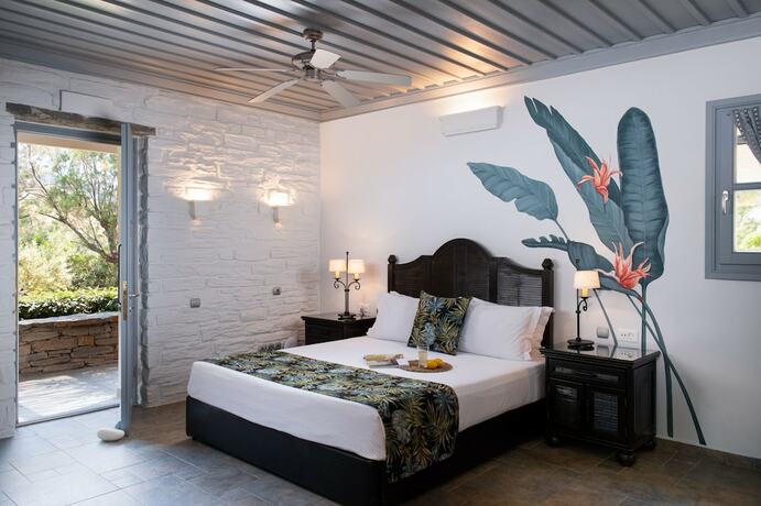 Imagen general del Hotel Porto Kea Suites. Foto 10