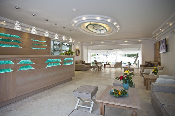 Imagen de los interiores del Hotel Porto Koufo, Porto Koufo. Foto 17