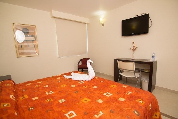 Imagen de la habitación del Hotel Porto, L&Aacute;ZARO C&Aacute;RDENAS. Foto 7