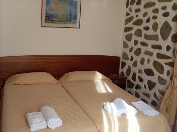 Imagen de la habitación del Hotel Porto Lesvos. Foto 6