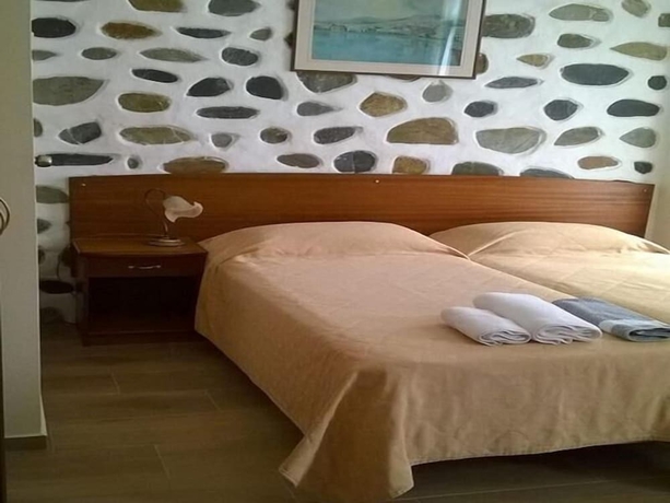 Imagen de la habitación del Hotel Porto Lesvos. Foto 7
