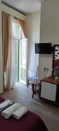 Imagen de la habitación del Hotel Porto Lesvos. Foto 13