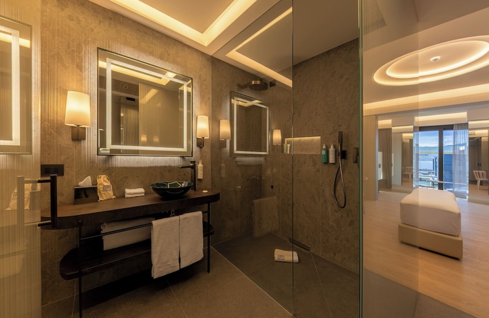 Imagen de la habitación del Hotel Porto Lotti Suite. Foto 12