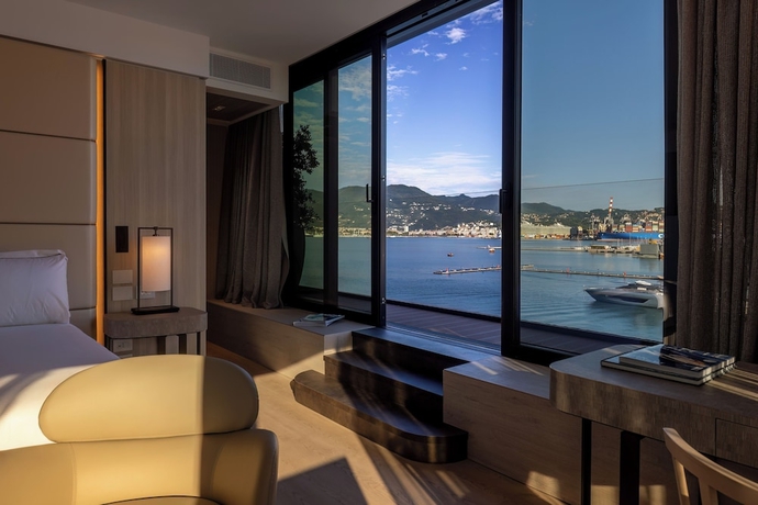 Imagen de la habitación del Hotel Porto Lotti Suite. Foto 15