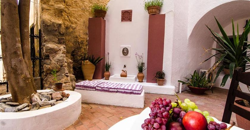 Imagen de los interiores del Hotel Porto Maltese Boutique Estate. Foto 5