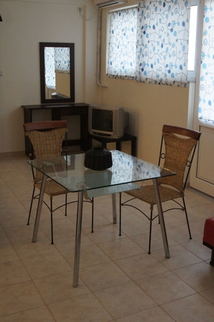 Imagen de los interiores del Hotel Porto Marathos. Foto 17