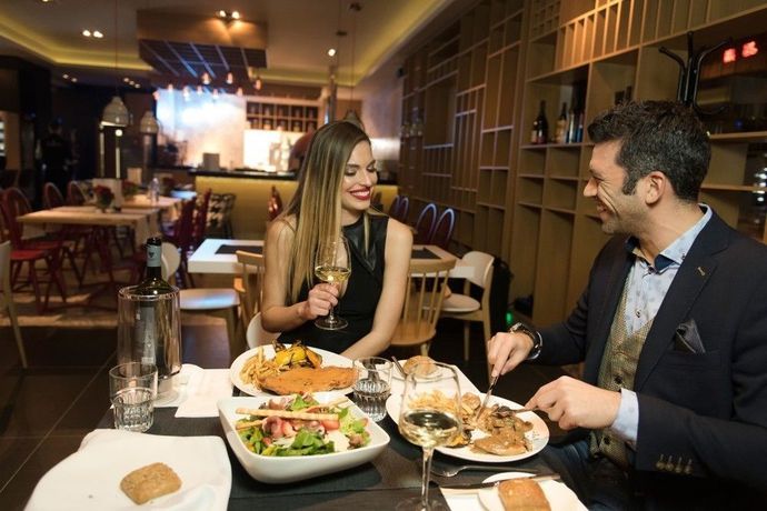 Imagen de la habitación del Hotel Porto Marine. Foto 13