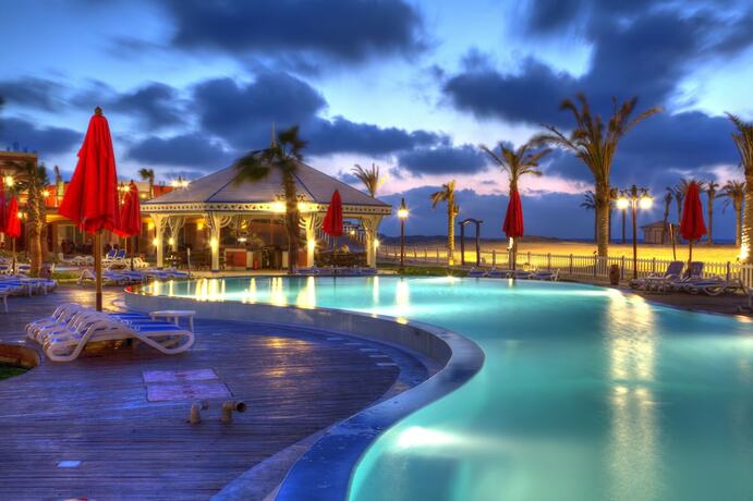 Imagen general del Hotel Porto Matrouh Beach Resort. Foto 6