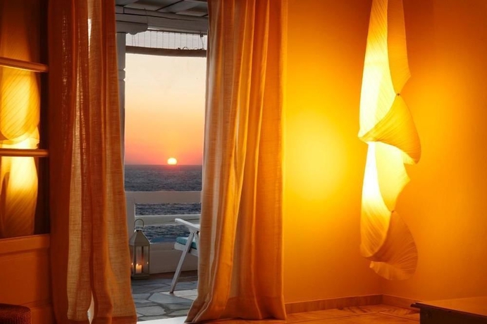 Imagen de los exteriores del Hotel Porto Mykonos. Foto 8