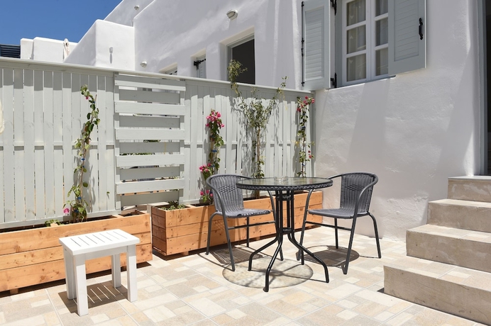 Imagen de la habitación del Hotel Porto Naoussa - Adults Only. Foto 1
