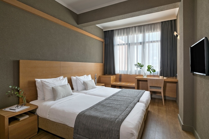 Imagen de la habitación del Hotel Porto Palace. Foto 4