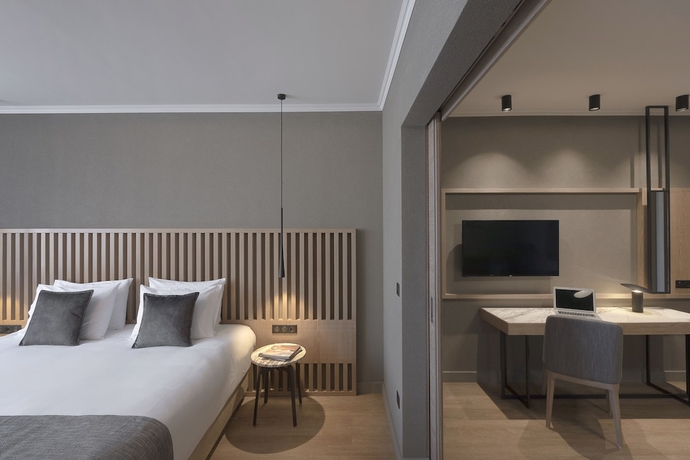 Imagen de la habitación del Hotel Porto Palace. Foto 7