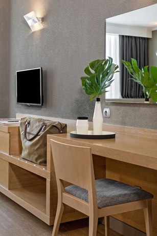 Imagen de la habitación del Hotel Porto Palace. Foto 13