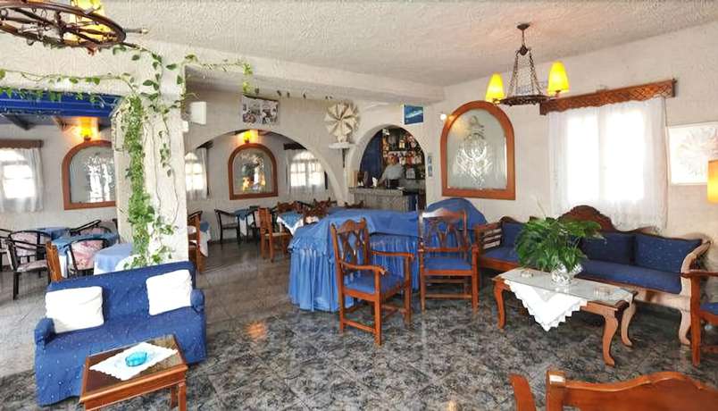 Imagen de los interiores del Hotel Porto Perissa. Foto 20