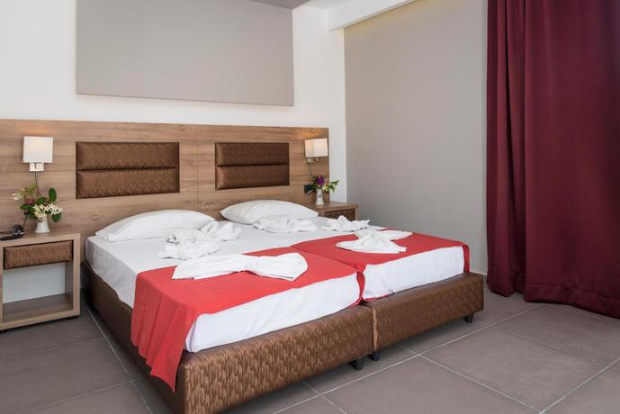 Imagen de la habitación del Hotel Porto Plazza. Foto 4