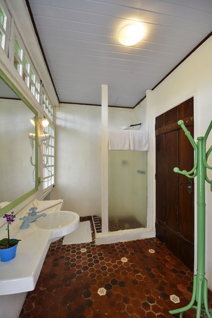 Imagen de la habitación del Hotel Porto Pousada Saco Da Capela. Foto 16