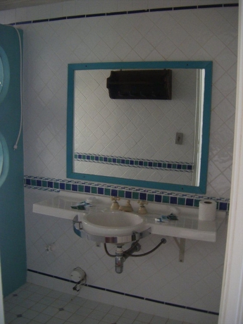 Imagen de la habitación del Hotel Porto Pousada Saco Da Capela. Foto 17