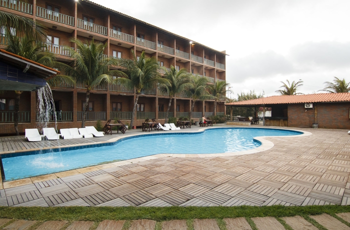 Imagen de la piscina del Hotel Porto Praia. Foto 15