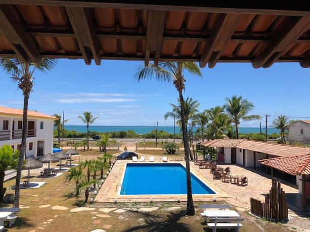 Imagen de la piscina del Hotel Porto Princesa Praia. Foto 20