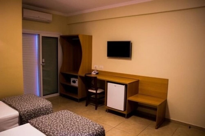 Imagen de la habitación del Hotel Porto Real Aparecida. Foto 12